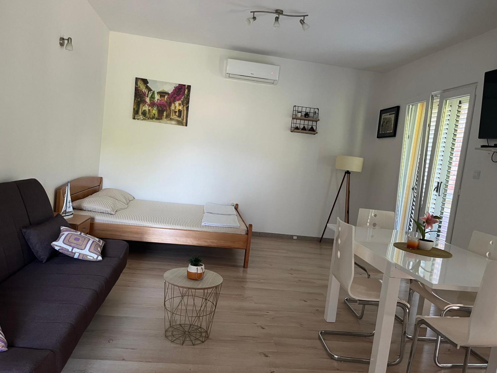 비엘라 Apartman Iskra 아파트 외부 사진