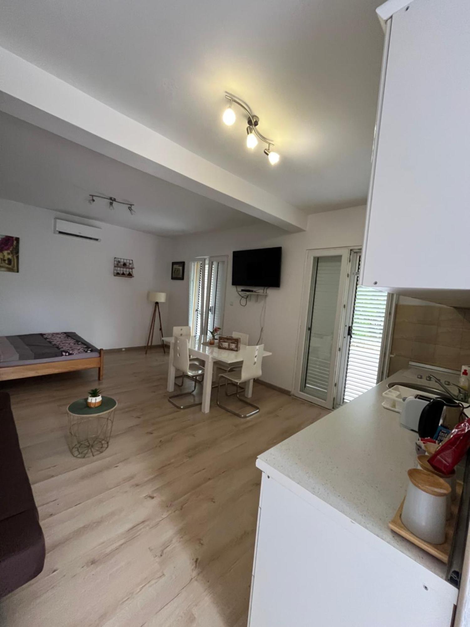 Apartman Iskra 비엘라 외부 사진